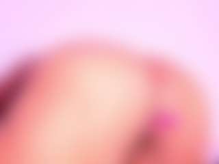 Live cam show with Cynthia - Double Penetration on Mixed Magazine Live