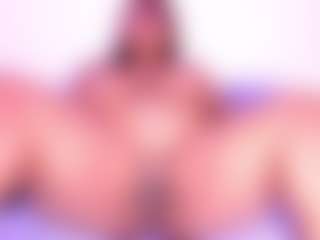 Live cam show with Cynthia - Squirt on CamwithHer