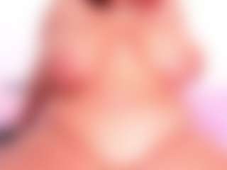 Cynthia's Live Sex Cam Show