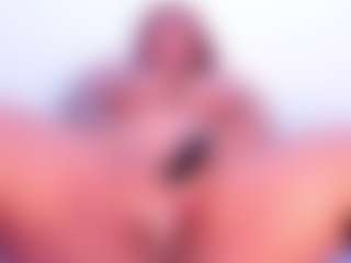 Cynthia's Live Sex Cam Show