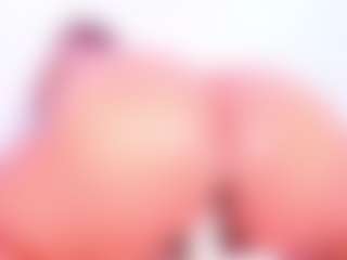 Live cam show with Cynthia - Dildo Or Vibrator on hrnylive.com