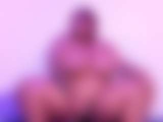 Cynthia's Live Sex Cam Show