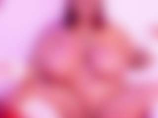 Spettacolo in cam dal vivo con Cynthia - Fetish MILF su Camsoda