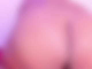 Live cam show with Cynthia - Gamer MILF on Camsoda