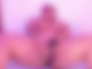 Live cam show with Cynthia - Striptease on live.xheat.ai