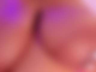 Cynthia's Live Sex Cam Show