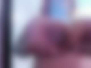 Live cam show with Cynthia - Bedroom MILF on Strip Flash - Live Sex Shows