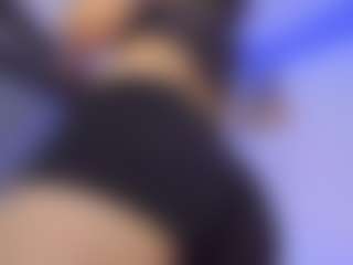 Live cam show with jules - Toys on anonymated.com