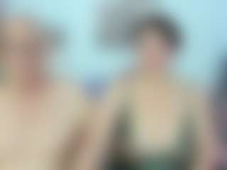 ladyred8's Live Sex Cam Show
