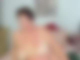 ladyred8's Live Sex Cam Show