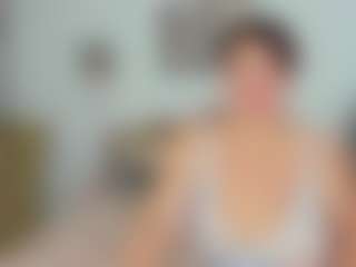ladyred8's Live Sex Cam Show