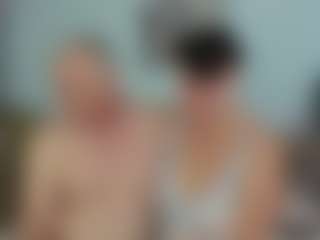 ladyred8's Live Sex Cam Show