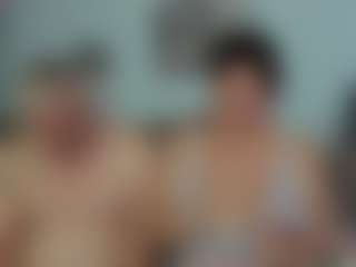 ladyred8's Live Sex Cam Show