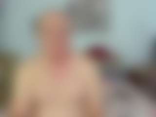 ladyred8's Live Sex Cam Show