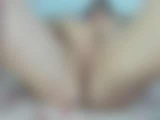 ladyred8's Live Sex Cam Show