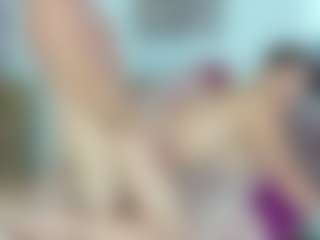 Live cam show with ladyred8 - Green Eyes on SinfulBabes