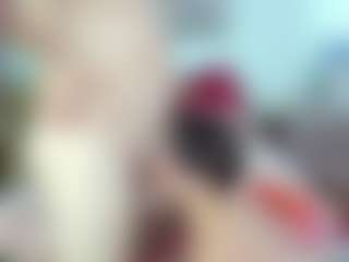 ladyred8's Live Sex Cam Show
