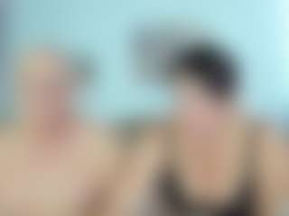 ladyred8's Live Sex Cam Show