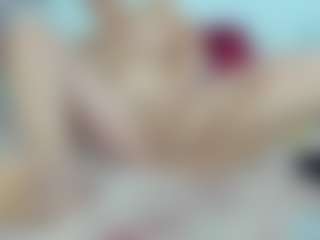 ladyred8's Live Sex Cam Show