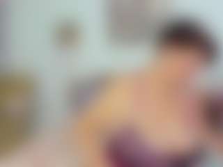 Live cam show with ladyred8 - Green Eyes on camwithhim.com