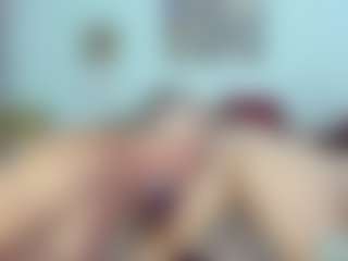 ladyred8's Live Sex Cam Show