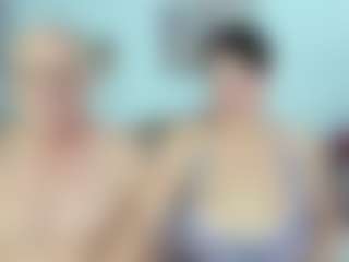 ladyred8's Live Sex Cam Show