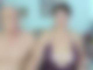 ladyred8's Live Sex Cam Show
