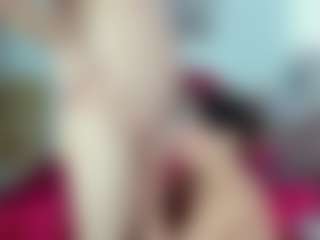Live cam show with ladyred8 - Mature on TottyGirls