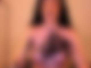 Almendra's Live Sex Cam Show