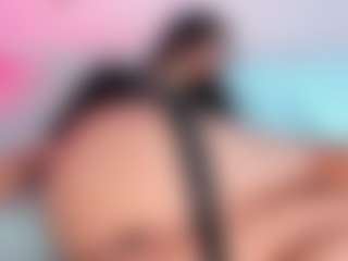 Live cam show with Ineed-mydaddy - Thong on live18s.com