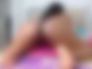 Live cam show with ebony-mommy - Shaved Pussy on AdultVida.com