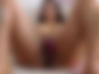 Live cam show with ebony-mommy - Shaved Pussy on madthumbs