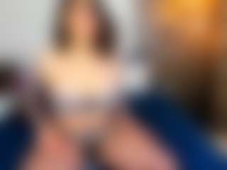 Dollglam01's Live Sex Cam Show