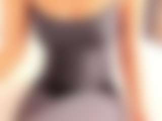 nicolegiulia MILF webcam performer live streaming