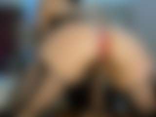 DANA's Live Sex Cam Show
