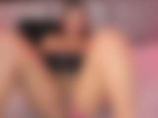 Live cam show with KENDAL - Petite on fuck-show.com