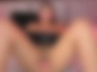 Live cam show with KENDAL - Petite on anonymated.com | colombia