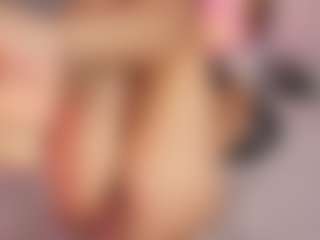 Live cam show with KENDAL - Lovense on Cam Slut