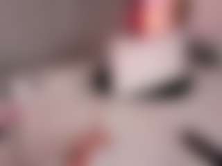 Live cam show with KENDAL - Granny on CSO-WL