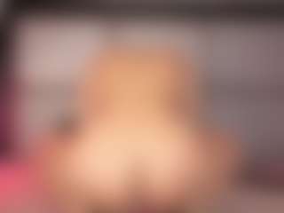 Live cam show with KENDAL - Blowjob on slutload