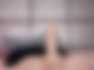 Live cam show with KENDAL - Petite Young Adult on fuck-show.com