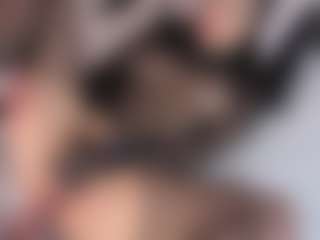 Live cam show with KENDAL - Bedroom on xxxlivecams.org