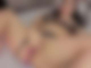 Live cam show with KENDAL - Latina on xDating | colombia