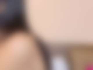 Live cam show with samantha eilish - Milk on Camsoda