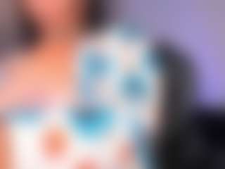 Live cam show with ZOE - Latina on EXY