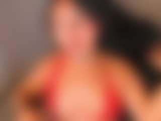 Live cam show with ZOE - Pornstar Public on Milfs Live