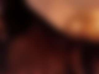 Live cam show with DAPHNE - Strip Toys on livesuperchat.net