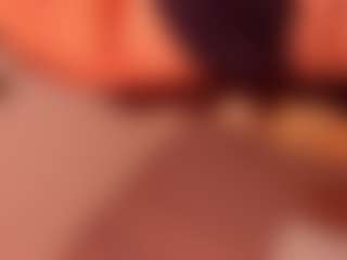 Live cam show with DAPHNE - Lesbian on AdultVida.com