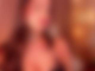 Live cam show with DAPHNE - Tease Brown Hair on Camsoda