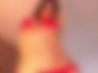 Live cam show with DAPHNE - Hush on Camsoda